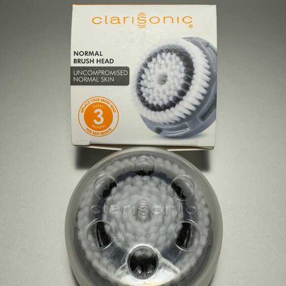 Clarisonic Normal Facial Cleansing Brush Head Replacement - Picture 3 of 4